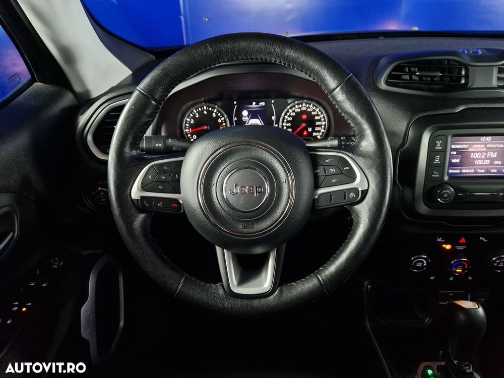 Jeep Renegade - 13