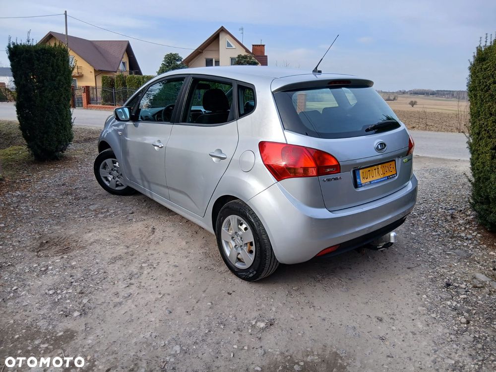 Kia Venga 1.4 CVVT Vision - 4