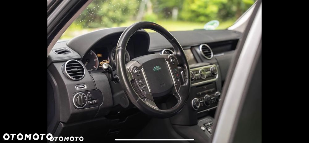 Land Rover Discovery 3.0D V6 E - 7