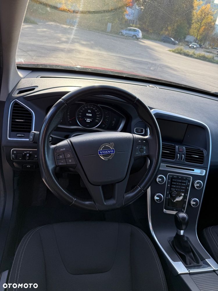 Volvo XC 60 D4 AWD Kinetic - 24