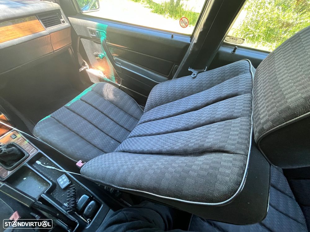 Mercedes-Benz W201 (1982-1993) 190 D 2.5 - 9