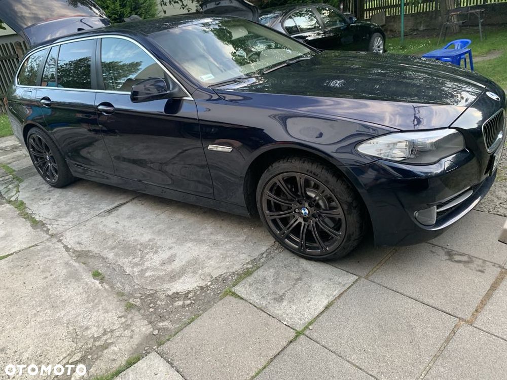 BMW Seria 5 530d xDrive - 4