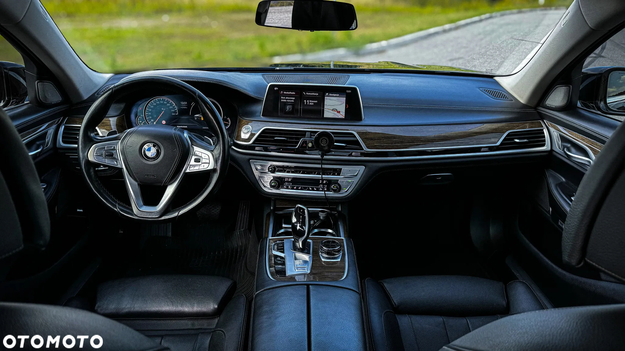 BMW Seria 7 740Li xDrive - 8