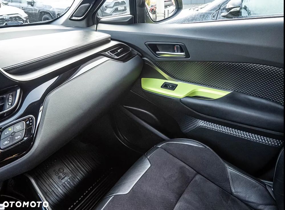 Toyota C-HR 1.8 Hybrid Executive - 26