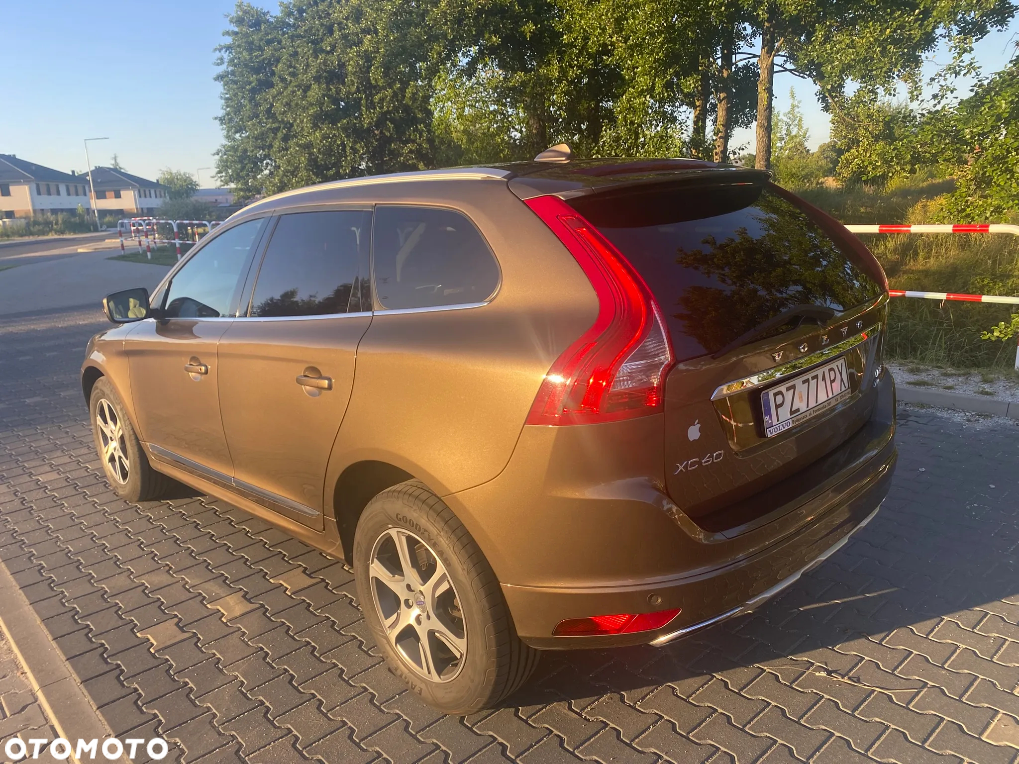 Volvo XC 60 D5 AWD Summum - 2
