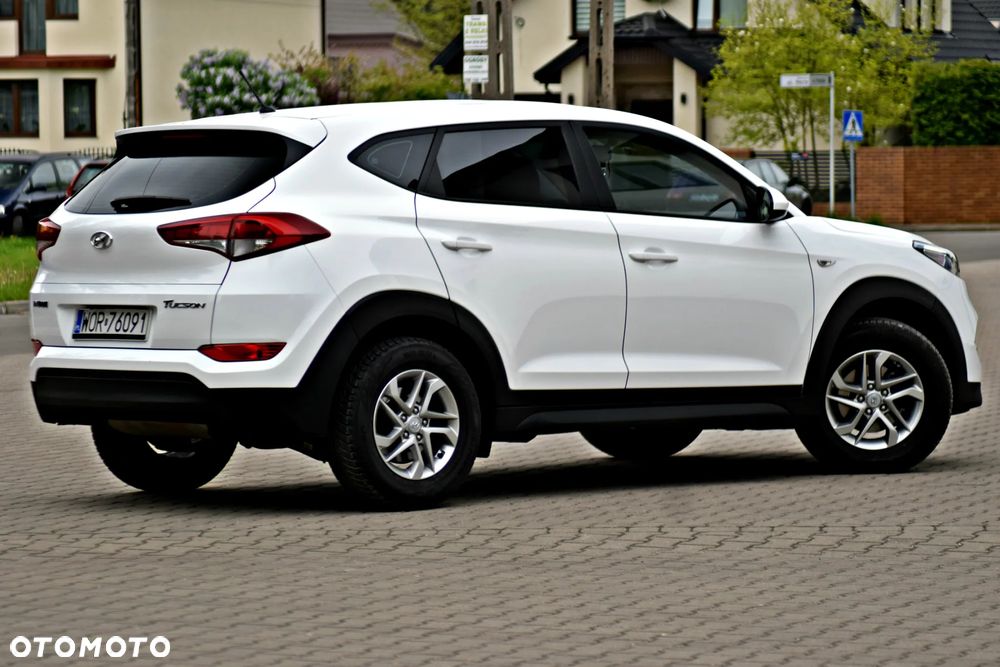 Hyundai Tucson blue 1.7 CRDi 2WD Trend - 27
