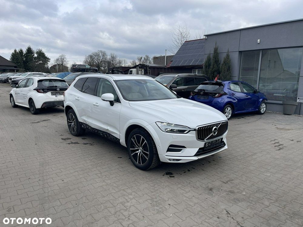 Volvo XC 60 B5 D AWD Ultimate Bright - 3