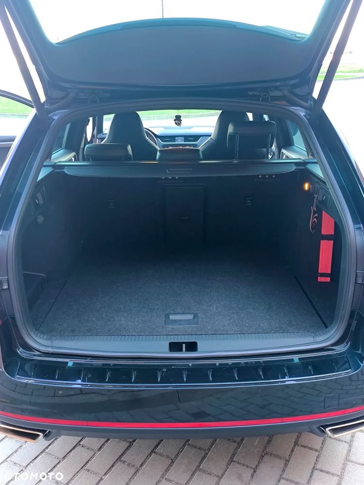 Skoda Octavia 2.0 TDI 4x4 DSG RS - 17