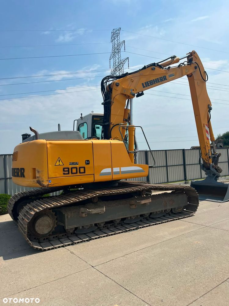 Liebherr R900C Litronic * 2011 * 8 688 mth * długi zasięg * - 19