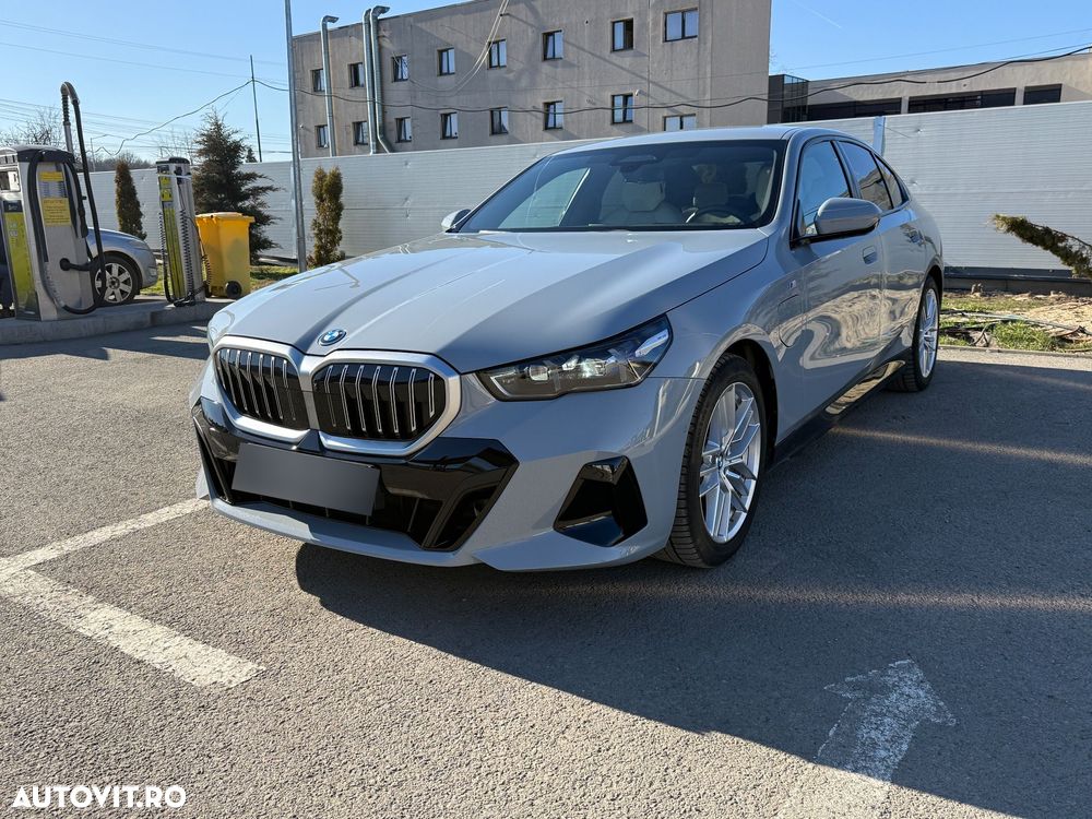 BMW Seria 5 550e xDrive AT PHEV - 1