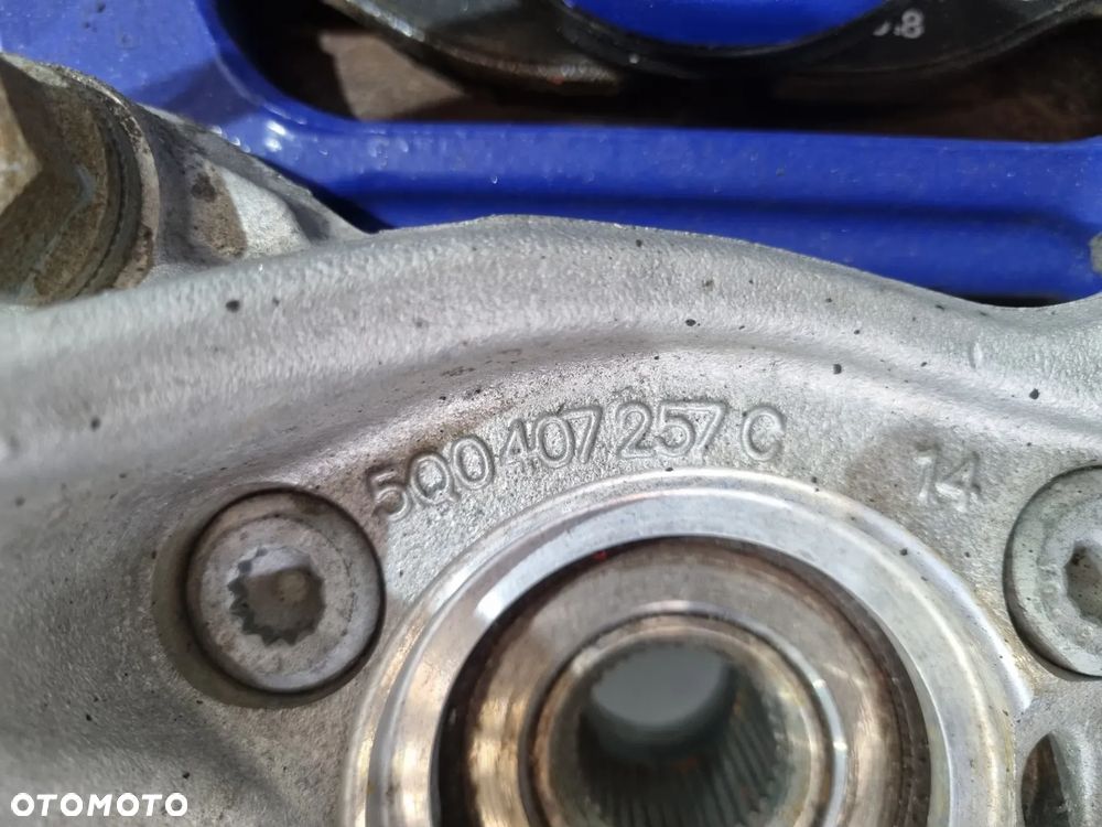 VW PASSAT B8 ARTEON TIGUAN II SUPERB III ATECA ZWROTNICA PRAWA LEWA 5Q0407257C 5Q0407258C - 6