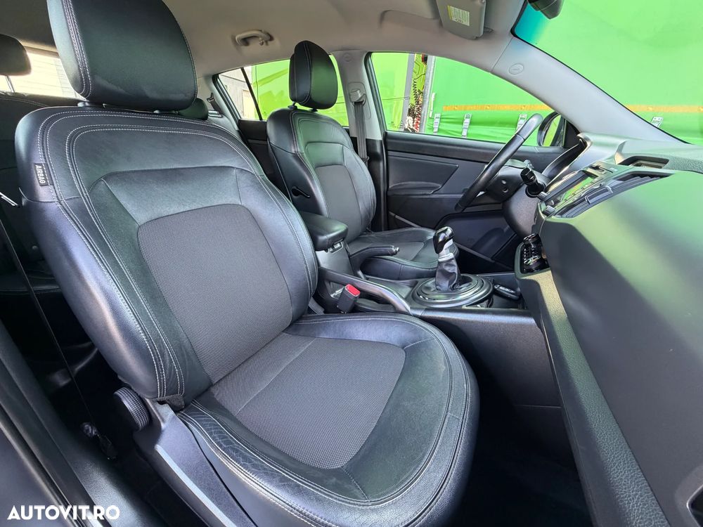 Kia Sportage 2.0 CRDI 4WD Spirit - 18