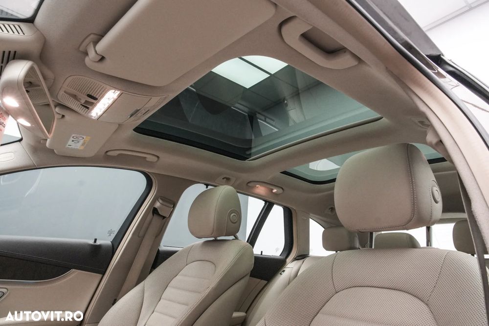 Mercedes-Benz C 300 BlueTec Hybrid - 8