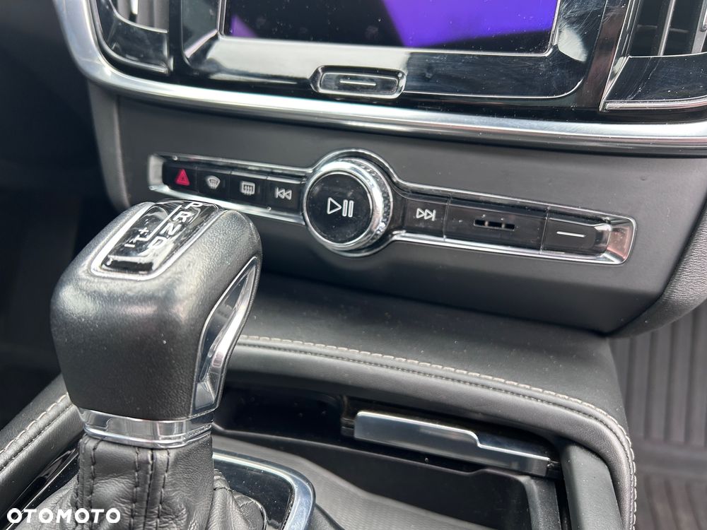 Volvo V90 T6 AWD Geartronic Inscription - 40