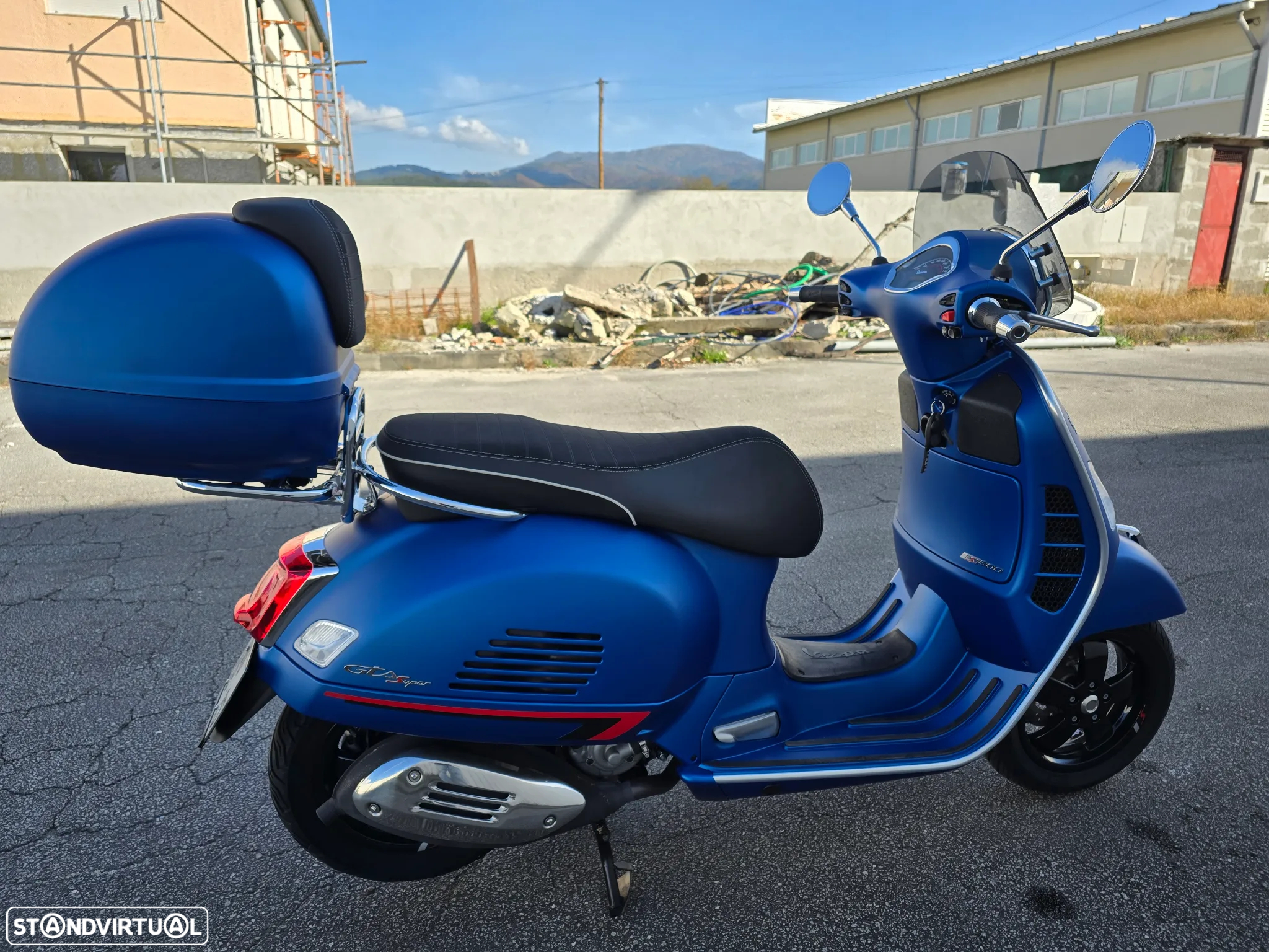 Vespa GTS Super Mate - 4