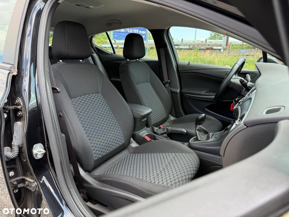 Opel Astra 1.2 Turbo Start/Stop Business Edition - 26