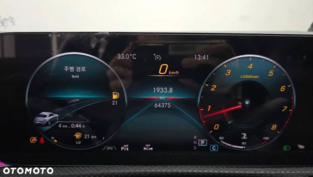 Mercedes-Benz CLA - 16