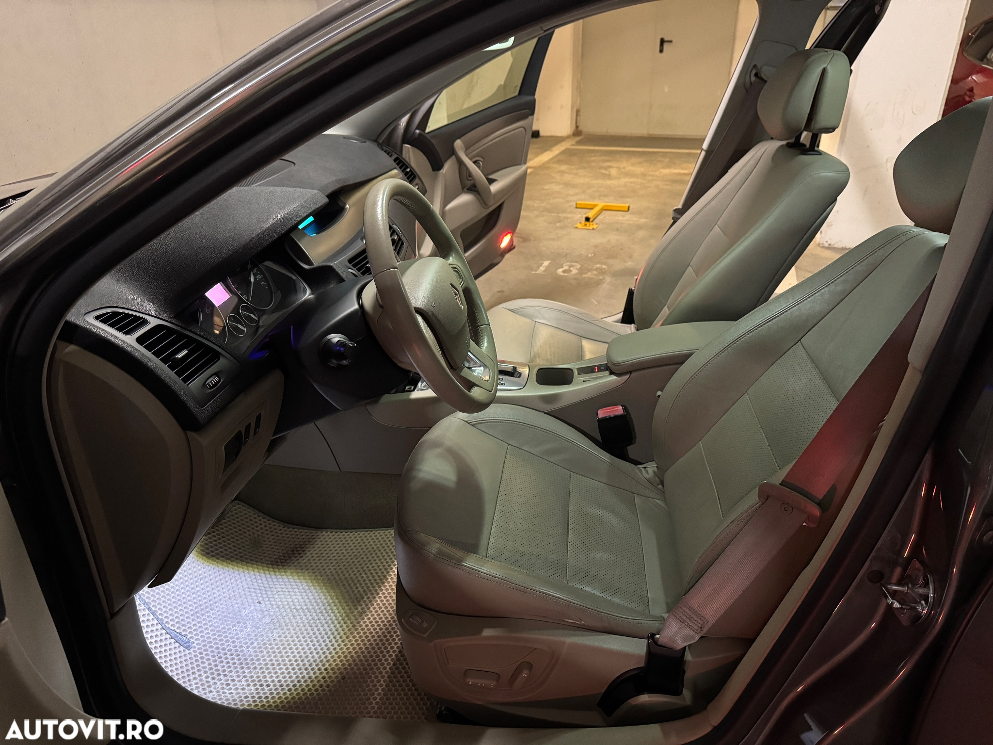 Renault Laguna 2.0 Turbo Dynamique Aut - 9
