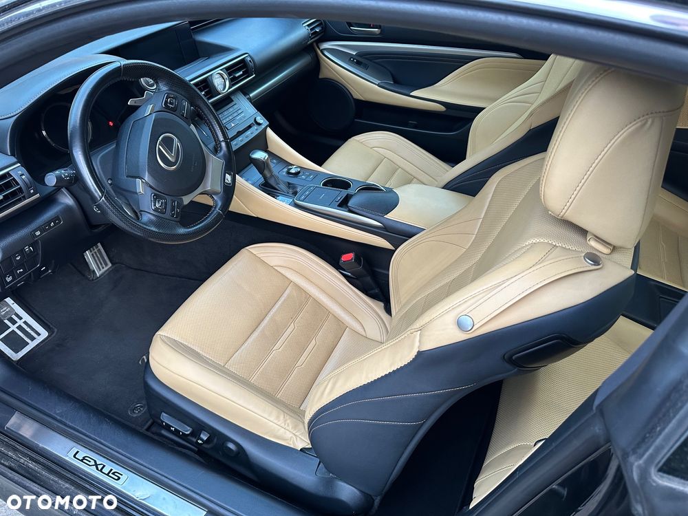 Lexus RC 200t / 300 F Sport - 11