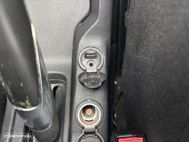 Citroën DS3 1.6 HDi Airdream Sport Chic - 9