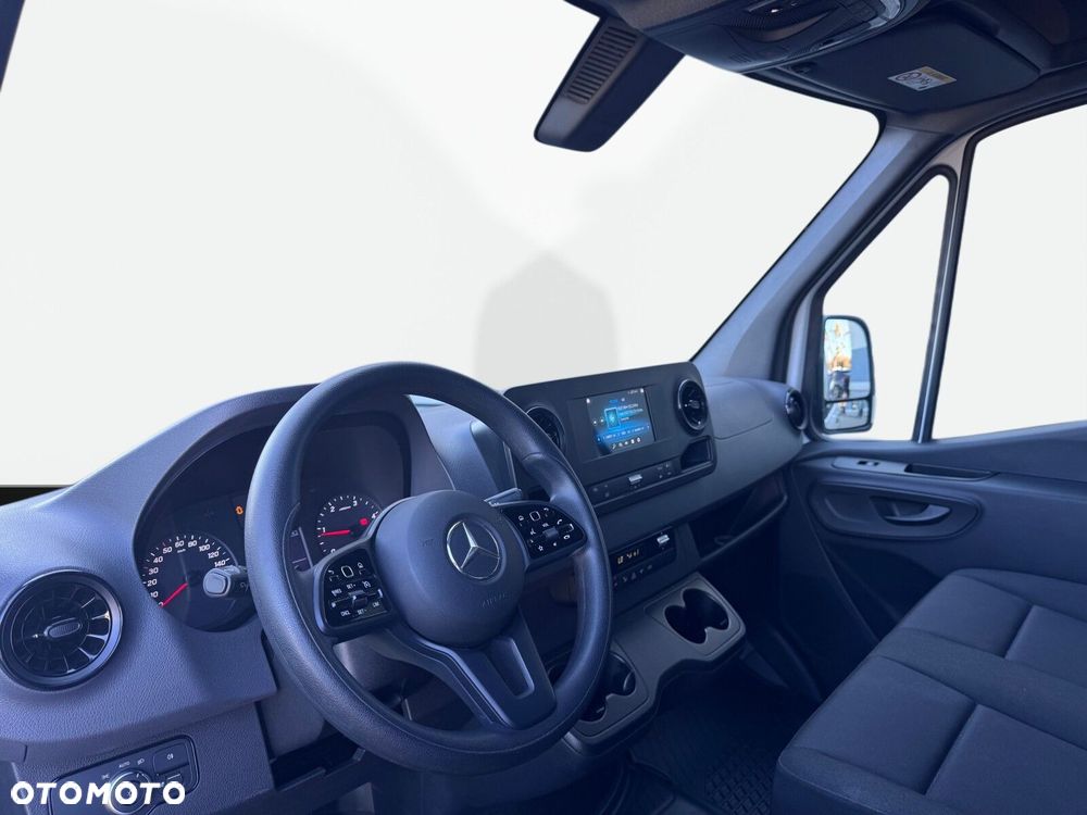 Mercedes-Benz Sprinter Sprinter - 12
