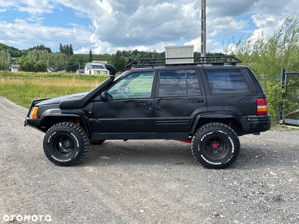 Jeep Grand Cherokee - 14