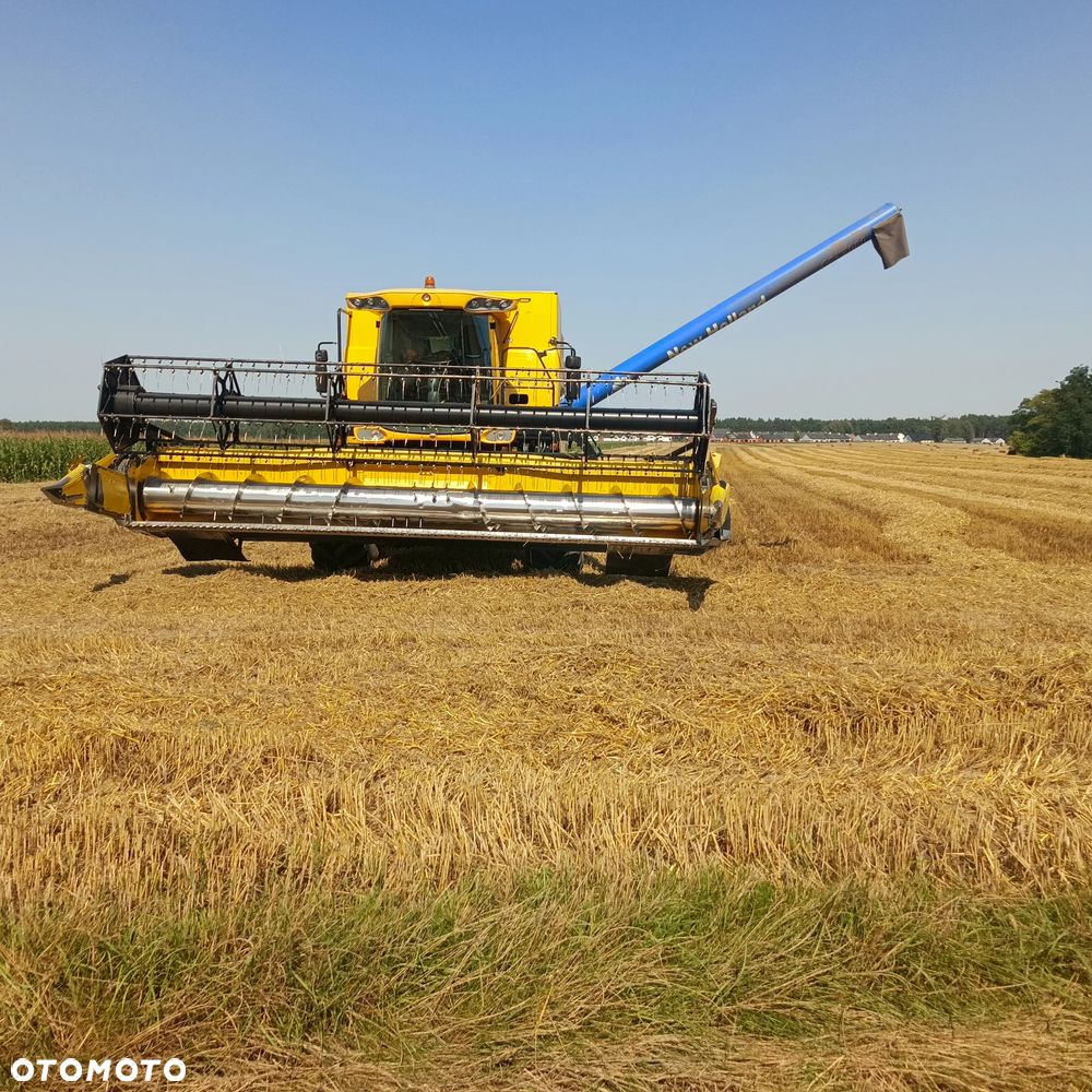 New Holland CSX 7080 - 2