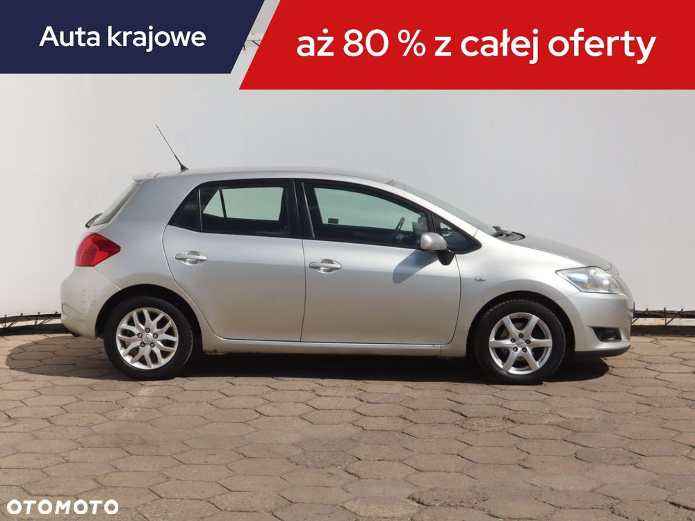 Toyota Auris - 8