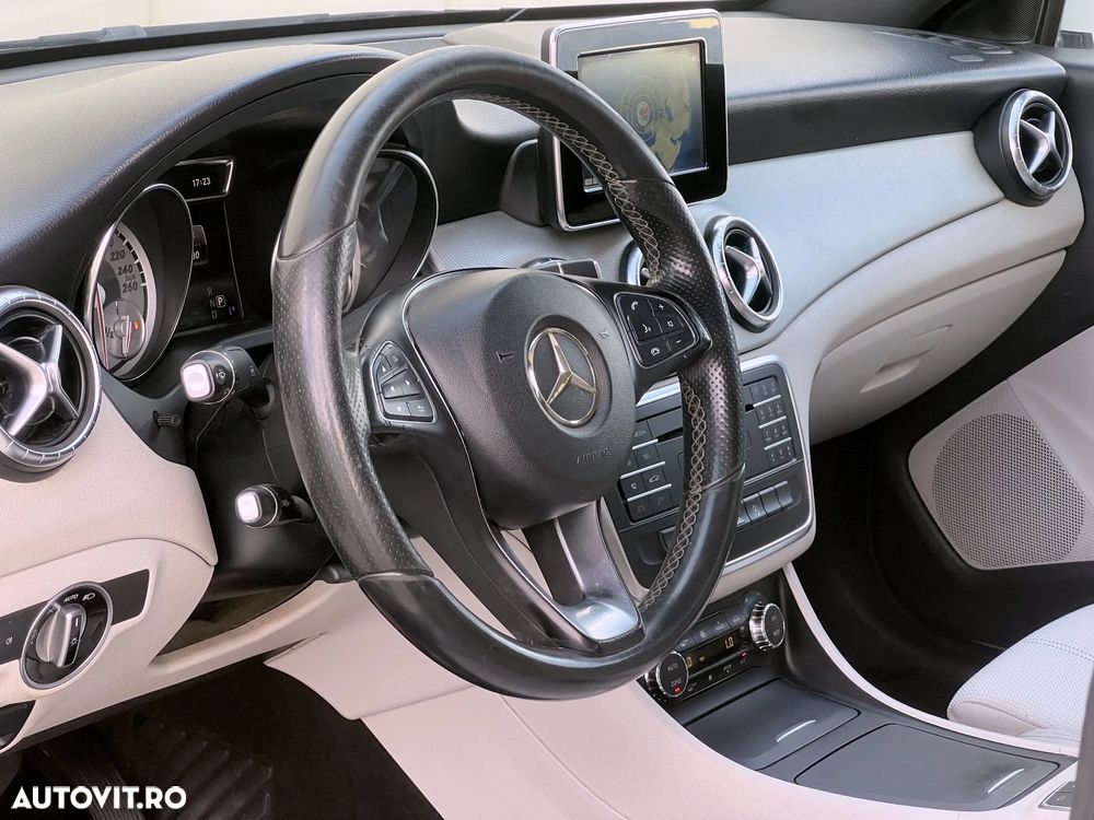 Mercedes-Benz CLA - 13