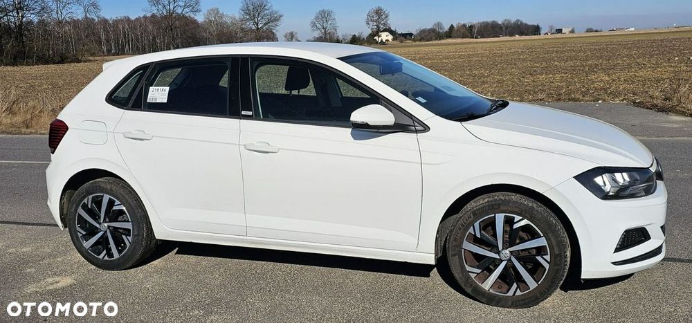 Volkswagen Polo - 32