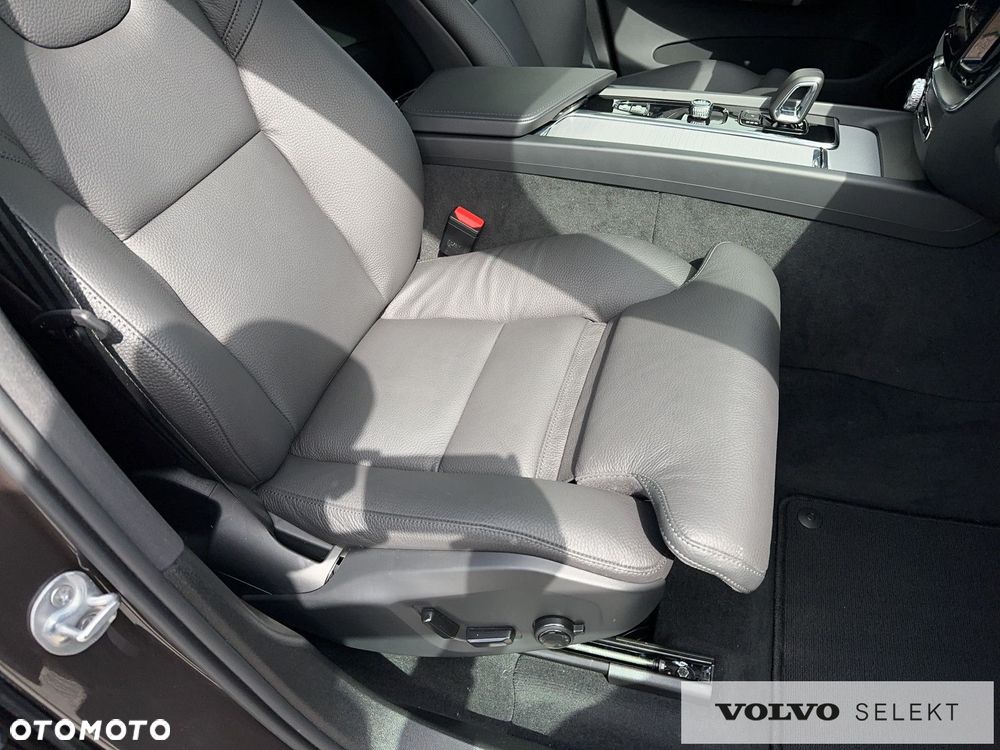 Volvo XC 60 - 24