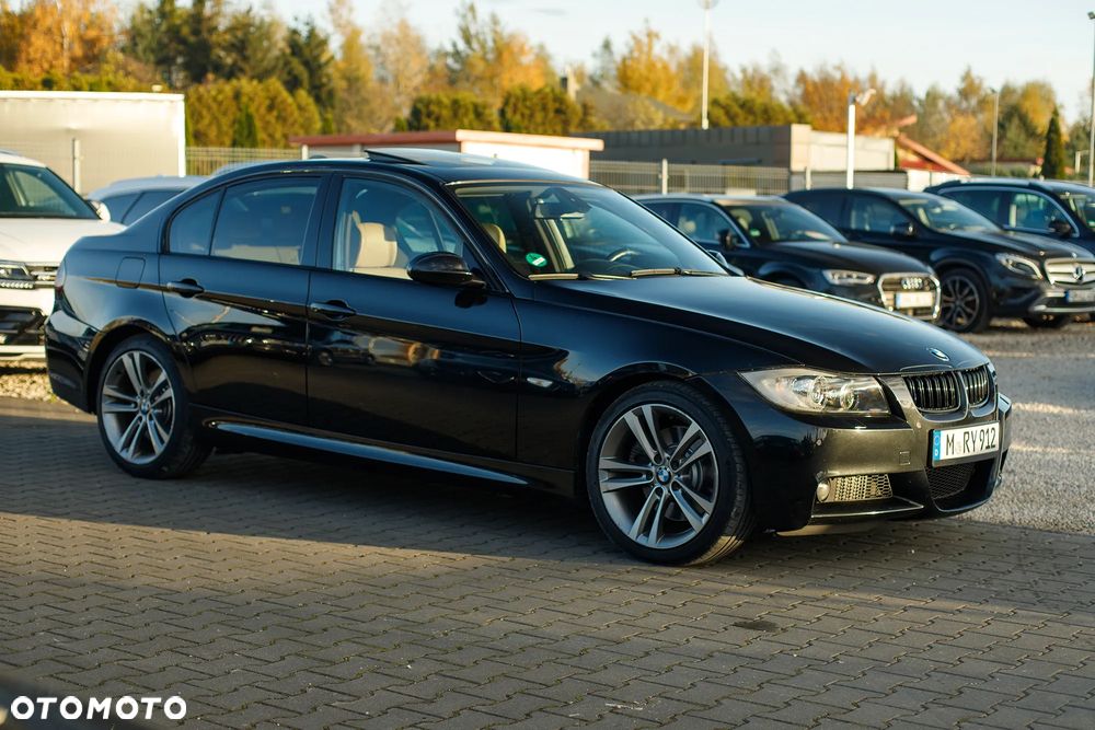 BMW Seria 3 330i - 3