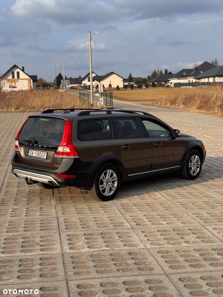 Volvo XC 70 D4 AWD Dynamic Summum EU6 - 18