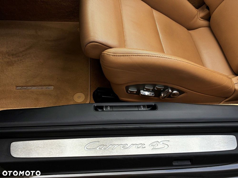 Porsche 911 - 19