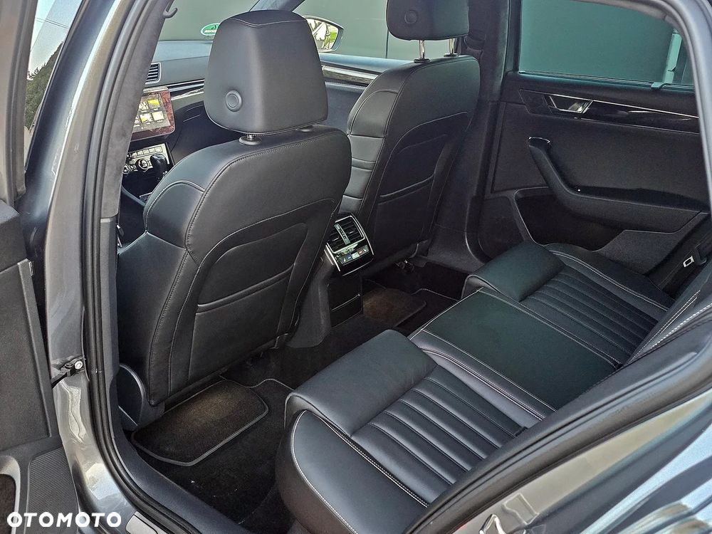 Skoda Superb 2.0 TDI DSG L&K - 17