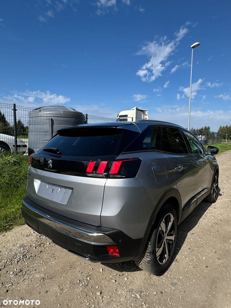 Peugeot 3008 - 11