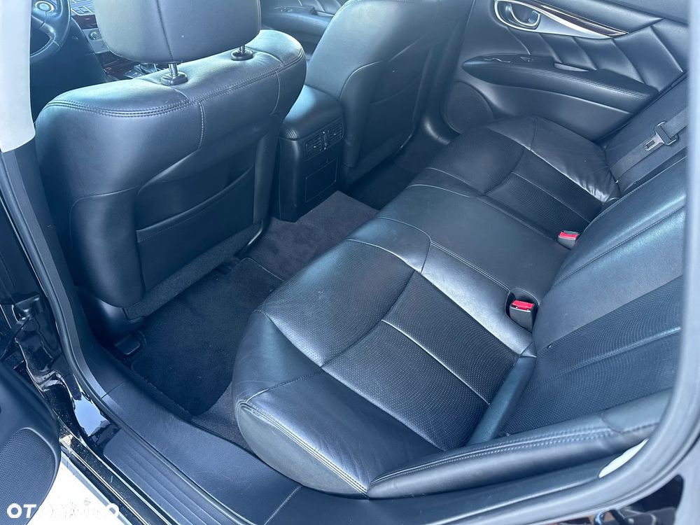 Infiniti Q70 2.2d Premium Executive - 14