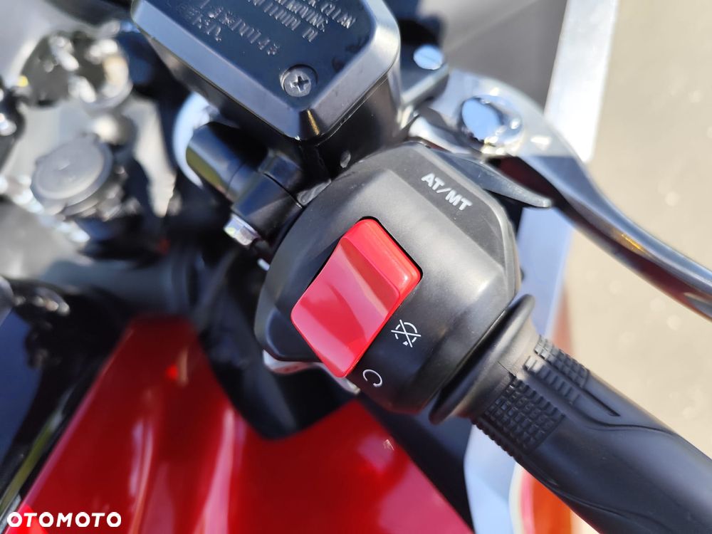 Honda VFR - 25
