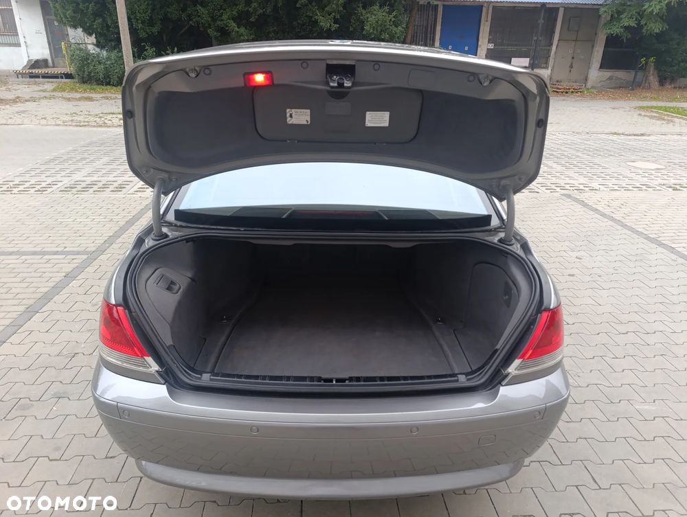 BMW Seria 7 735i - 15