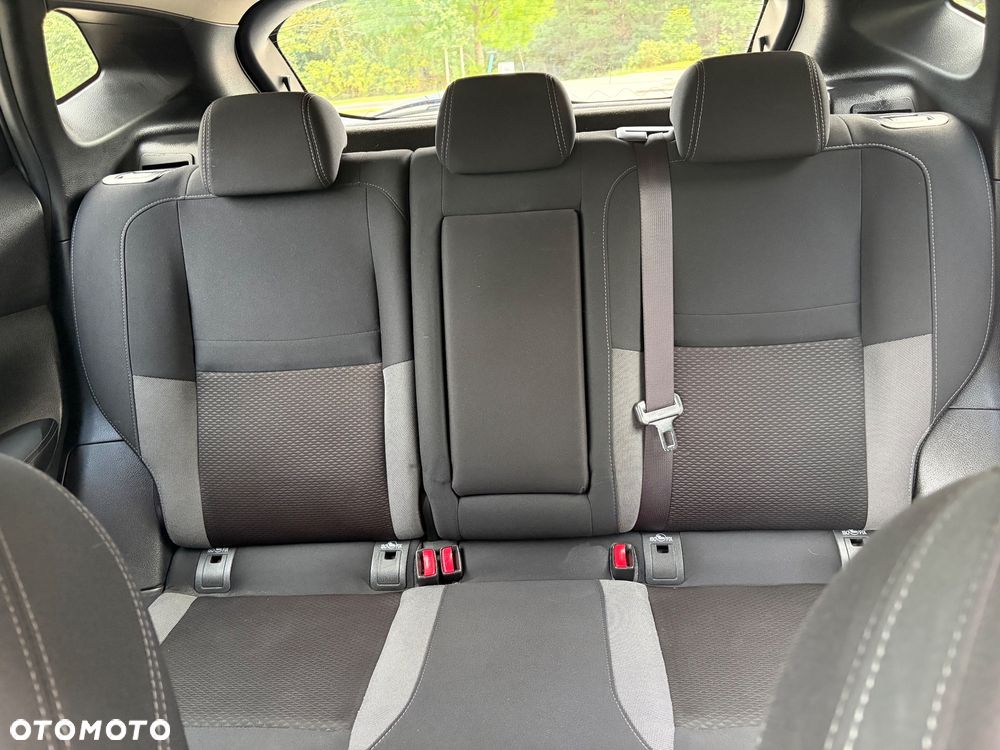 Nissan Qashqai 1.3 DIG-T N-Connecta EU6d - 10