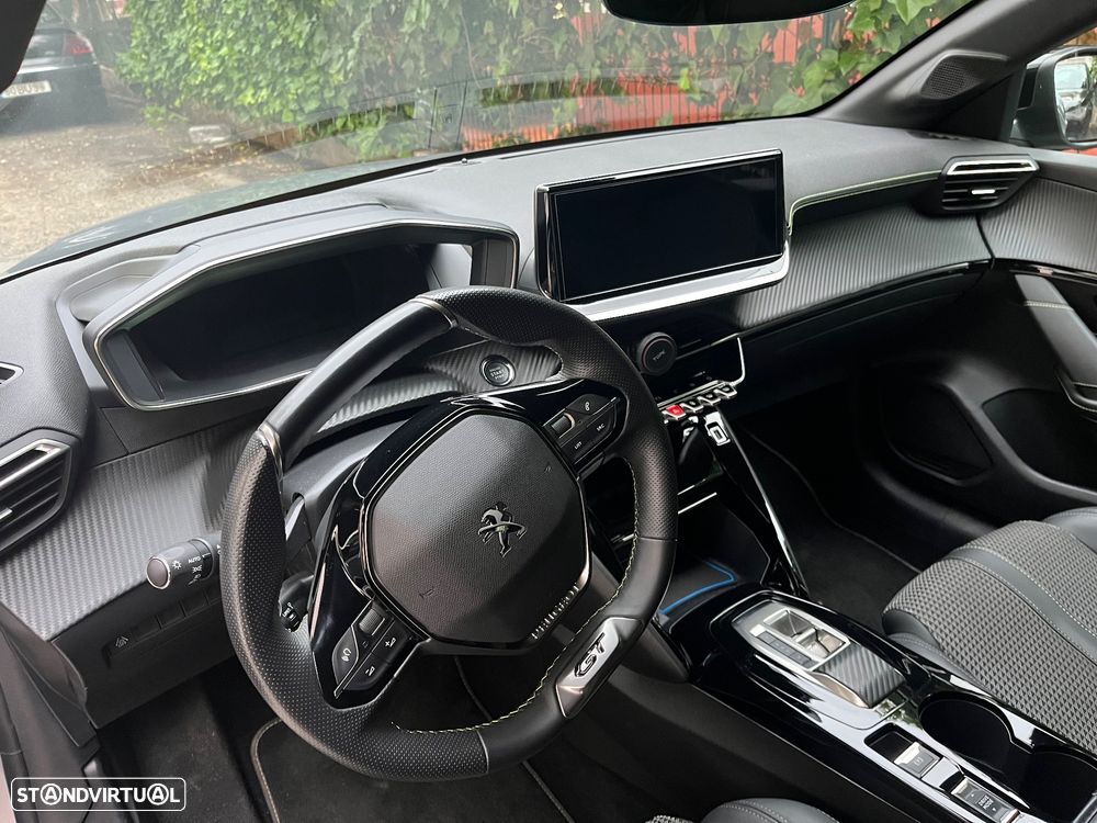 Peugeot 208 1.2 PureTech GT EAT8 - 3