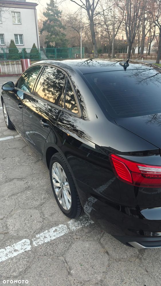 Audi A4 Limousine 35 TFSI S tronic - 8