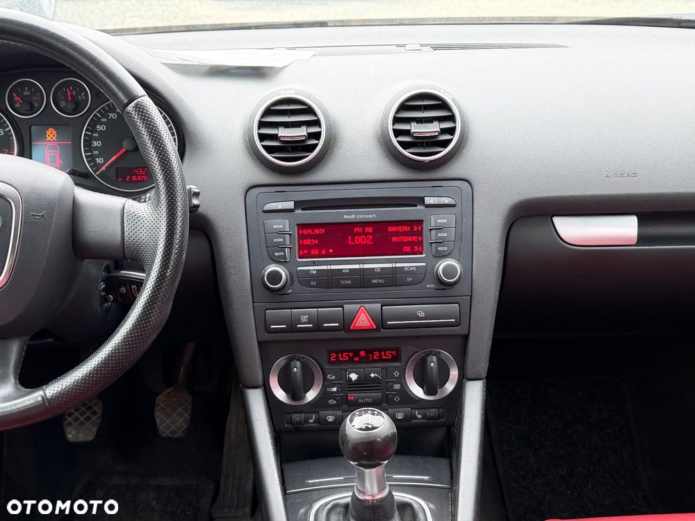 Audi A3 Sportback 1.6 S line Sportpaket plus - 26
