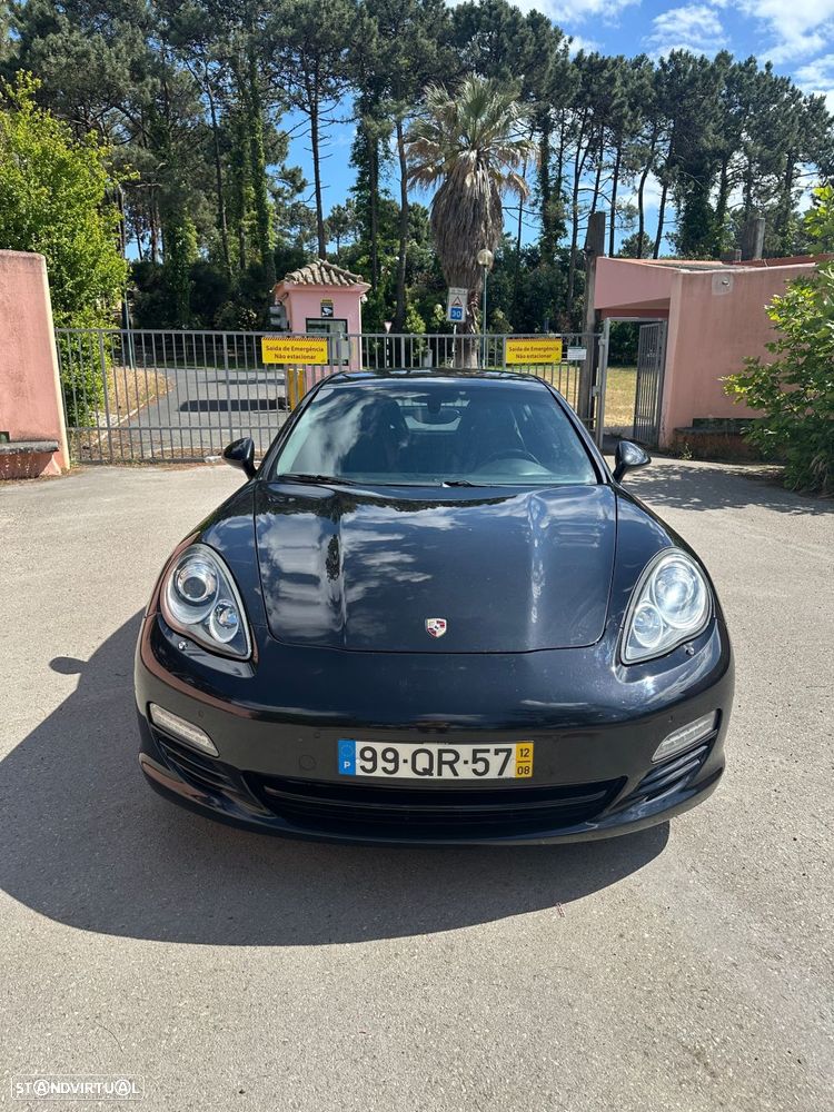 Porsche Panamera Platinum Edition - 2