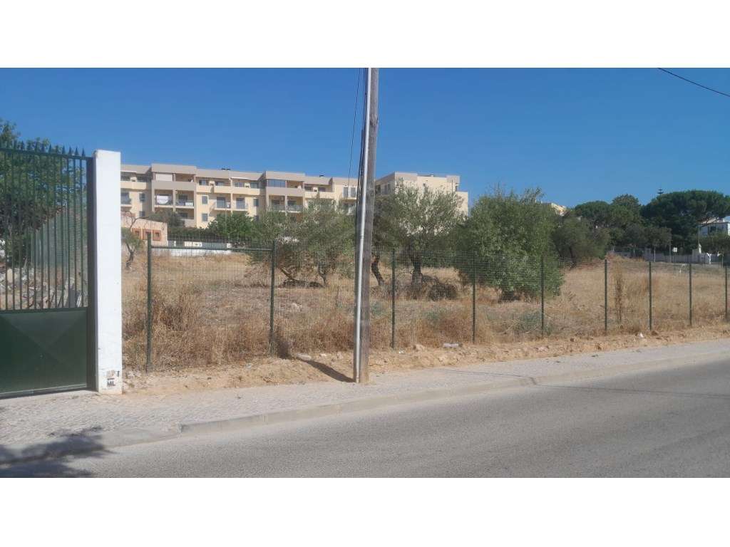 Terreno com viabilidade de construção em São Clemente, Loulé, Algarve - Grande imagem: 5/16