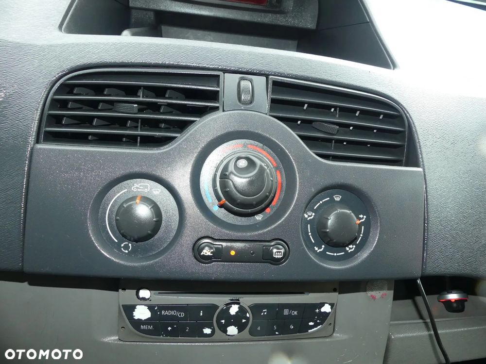 Renault Kangoo 1.5 dCi Oasis - 11