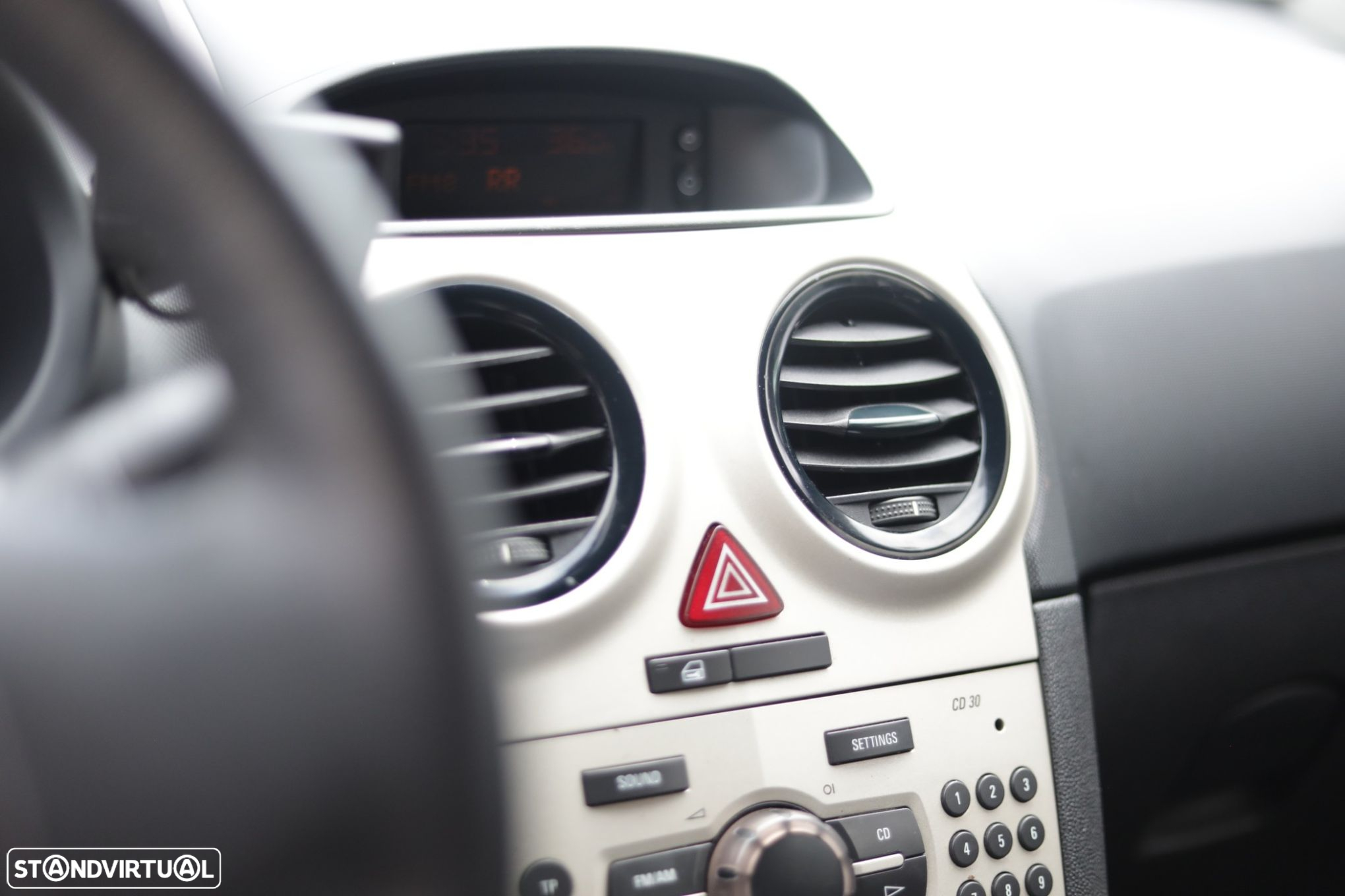 Opel Corsa - 16