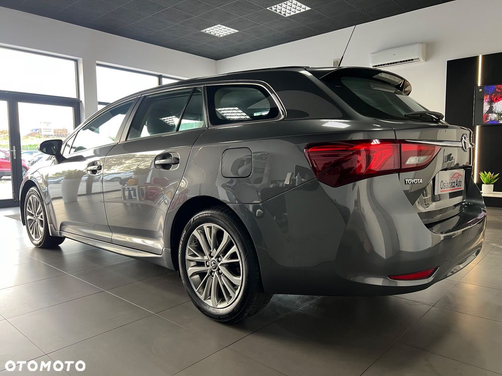 Toyota Avensis - 3