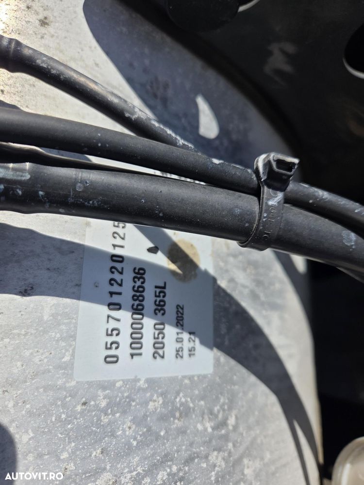 Volvo FH 500, 2022, 543.610km, rulata in GERMANIA, 2 paturi, Aeropachet spoilere cabina, spoilere sasiu, 2 rezervoare, Frigider, Aer conditionat STATIONARE, CIV, anv Michelin 70% ok, Automata, Navigatie, posibilitate leasing-PROMOTIE 53.900 EUR+Tva - 18