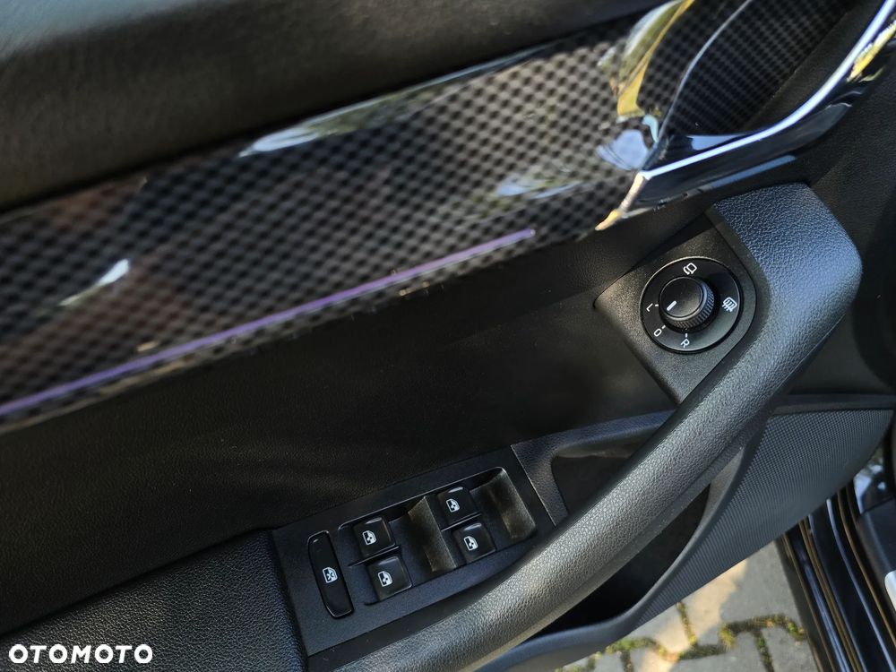 Skoda Octavia 2.0 TSI DSG RS 245 - 9